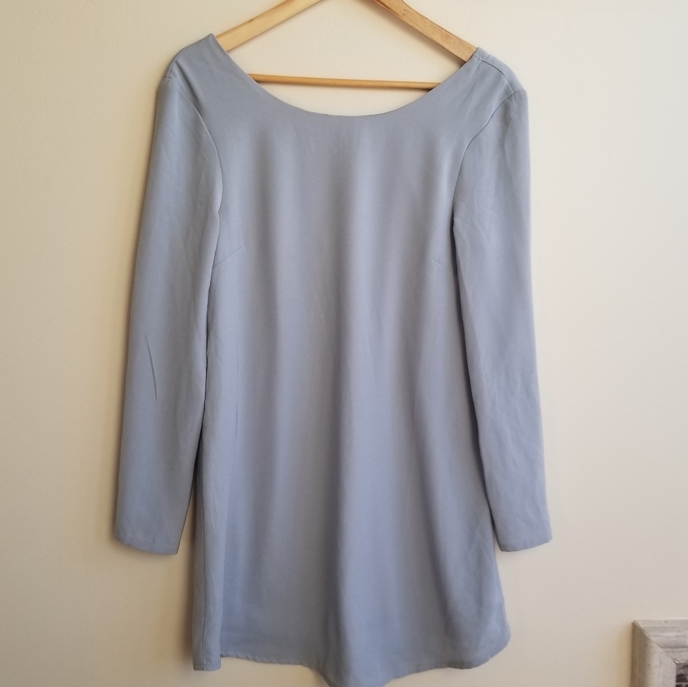 💥DONATING 9/9💥 Lulu's Open Back Light Gray Dress